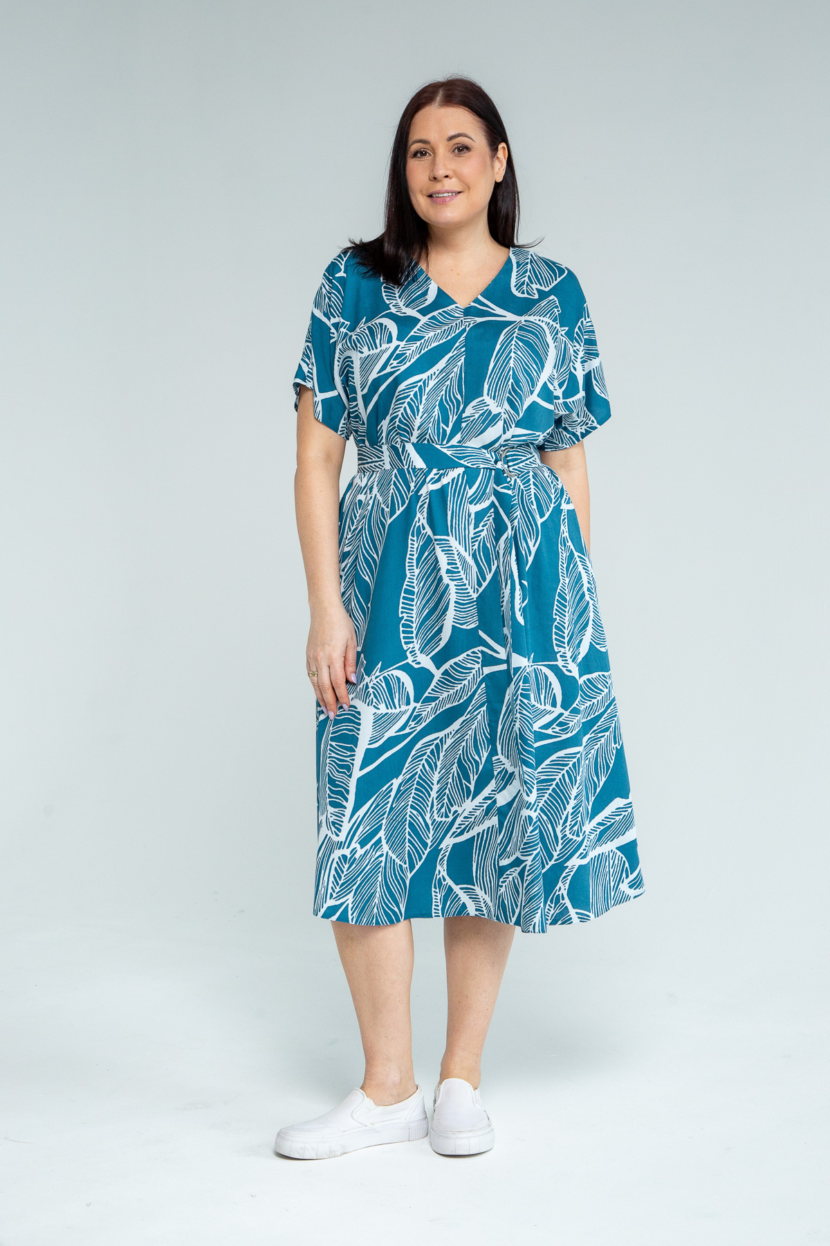 Платье 3313-40-3059-16М голубое с белыми листьями 